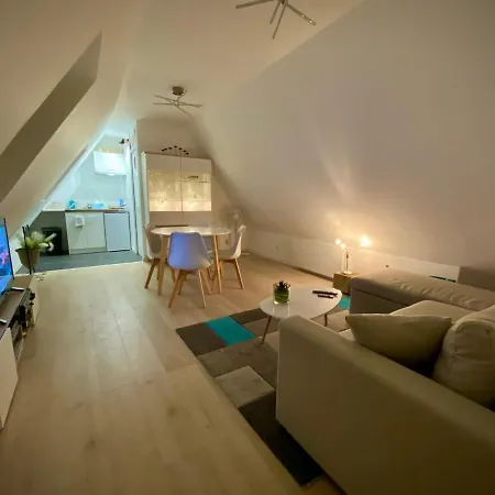 Apartmán Apartment- Private In Detached House *