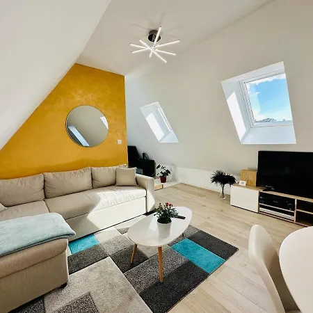 Apartment- Private In Detached House Cysoing